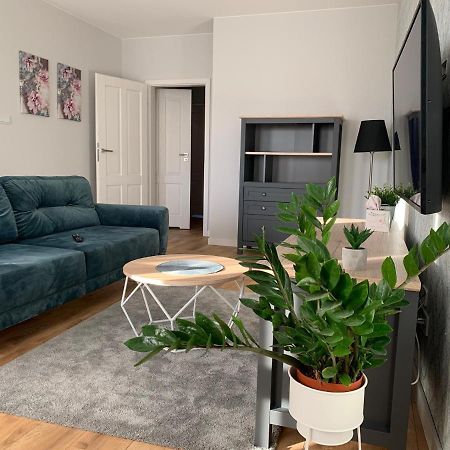 Apartament W Centrum Zielona Góra Extérieur photo